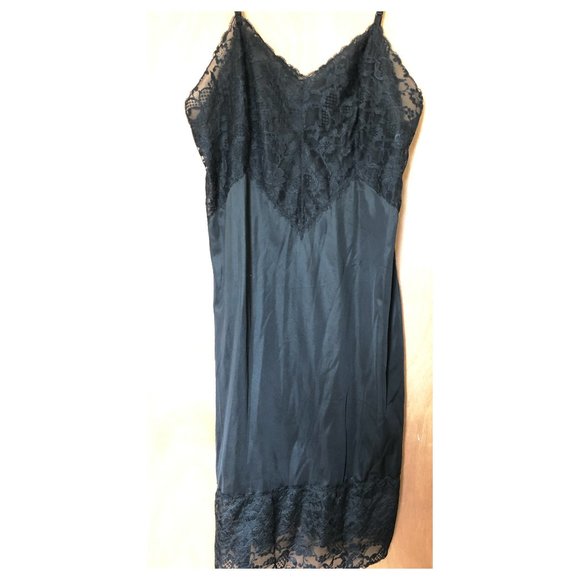 Vanity Fair vintage lace slip